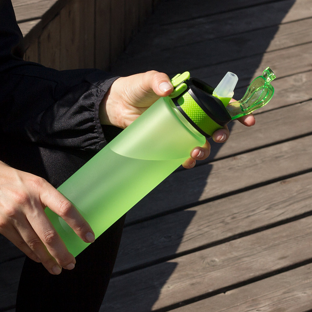 Спортивная бутылка для воды, Flip, 700 ml, зеленая с логотипом в Екатеринбурге заказать по выгодной цене в кибермаркете AvroraStore