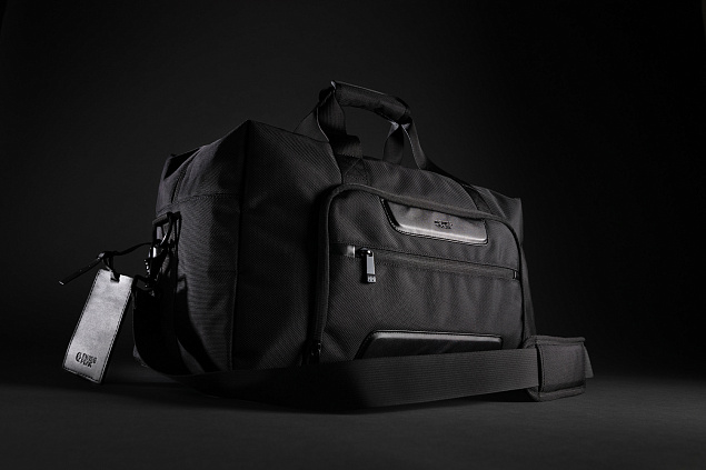 Дорожная сумка Swiss Peak Voyager из RPET AWARE™ с логотипом в Екатеринбурге заказать по выгодной цене в кибермаркете AvroraStore