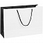 Пакет бумажный Bicolor, белый с черным с логотипом в Екатеринбурге заказать по выгодной цене в кибермаркете AvroraStore