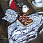 Подарочный набор  для кухни  "Снегири": передник и прихватки (2 шт) с логотипом в Екатеринбурге заказать по выгодной цене в кибермаркете AvroraStore
