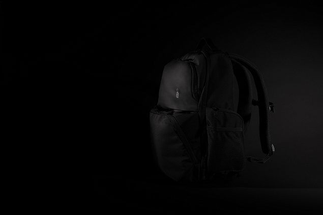 Городской рюкзак Swiss Peak из rPET AWARE™, 15,6" с логотипом в Екатеринбурге заказать по выгодной цене в кибермаркете AvroraStore