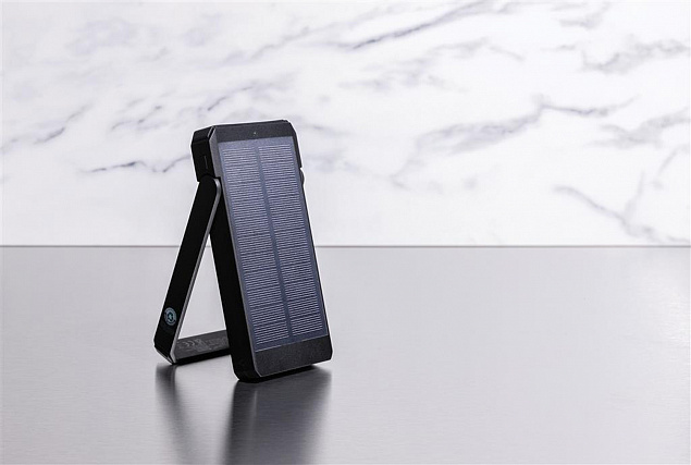 Внешний аккумулятор Skywave на солнечной батарее из переработанного пластика RCS, 10 000 mAh с логотипом в Екатеринбурге заказать по выгодной цене в кибермаркете AvroraStore