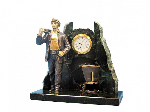 Настольные часы «Угольная сага» с логотипом в Екатеринбурге заказать по выгодной цене в кибермаркете AvroraStore