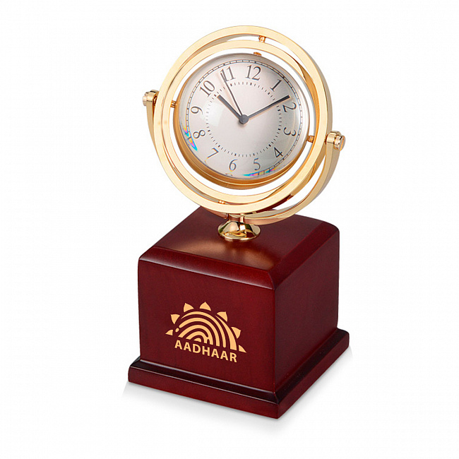 ВИП-часы с логотипом на заказ в Екатеринбурге