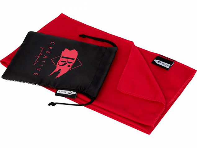 Спортивное охлаждающее полотенце Raquel из переработанного ПЭТ в мешочке, красный с логотипом в Екатеринбурге заказать по выгодной цене в кибермаркете AvroraStore